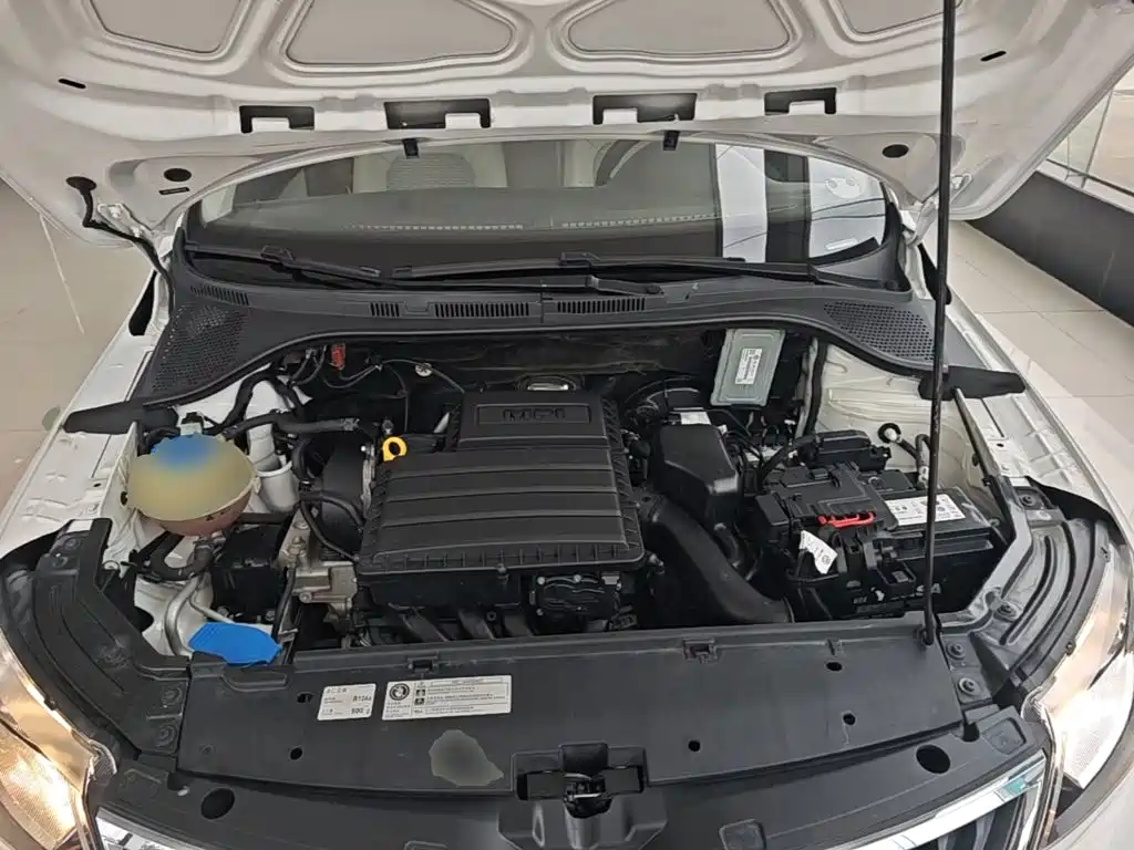 Skoda Rapid — миниатюра 20