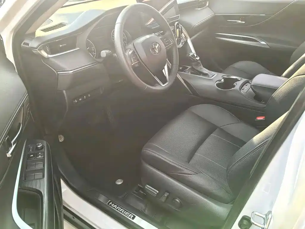 Toyota Harrier — миниатюра 3
