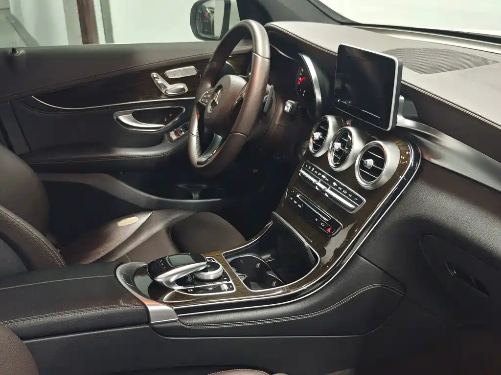 Mercedes-Benz GLC — миниатюра 4