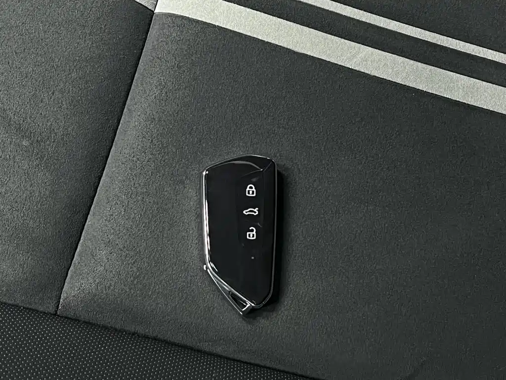 Volkswagen Golf — миниатюра 24