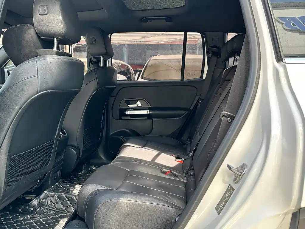 Mercedes-Benz GLB 2023 GLB 220