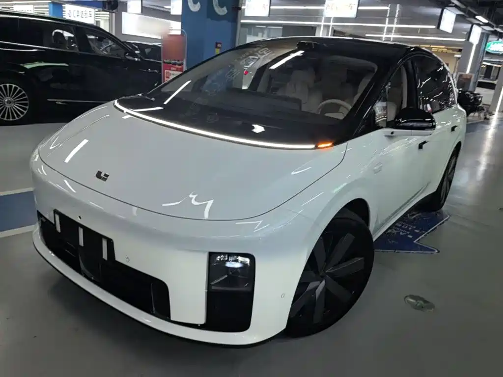 Li Auto Li i8 — миниатюра 2