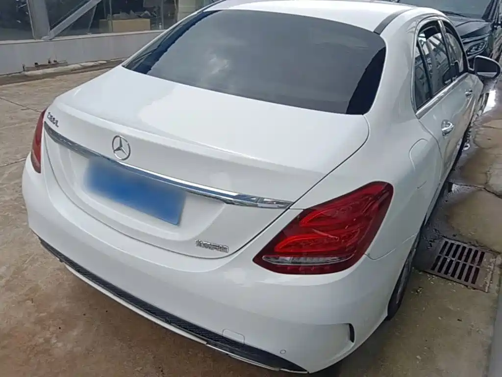 Mercedes-Benz C-Class — миниатюра 7