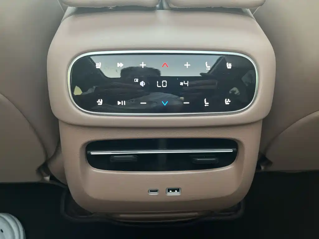 Leapmotor Leapmotor C11 — миниатюра 7