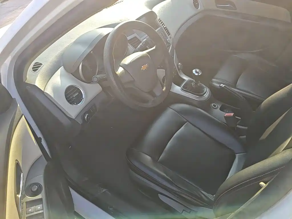 Chevrolet Cruze — миниатюра 16