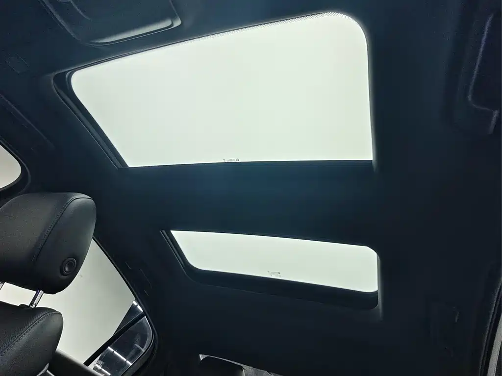 Cadillac CT5 — миниатюра 6