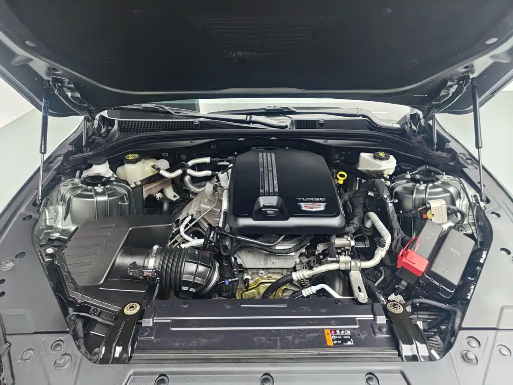 Cadillac CT5 — миниатюра 15