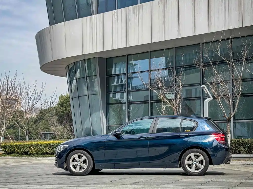 BMW 1 Series (Import) — миниатюра 3