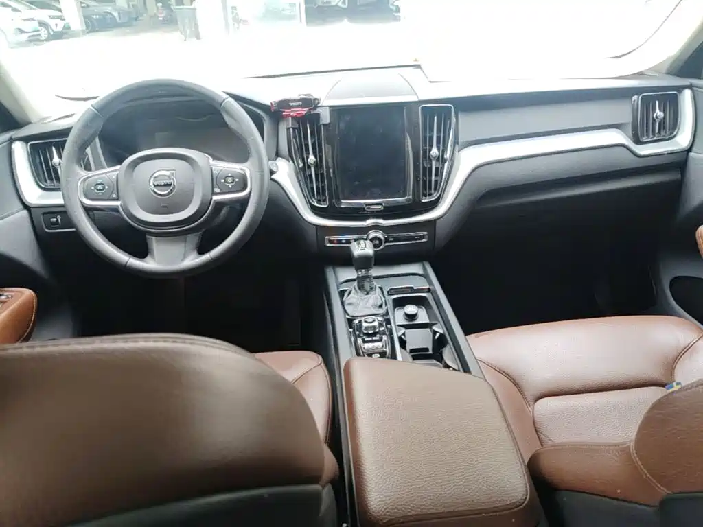 Volvo XC60 — миниатюра 14