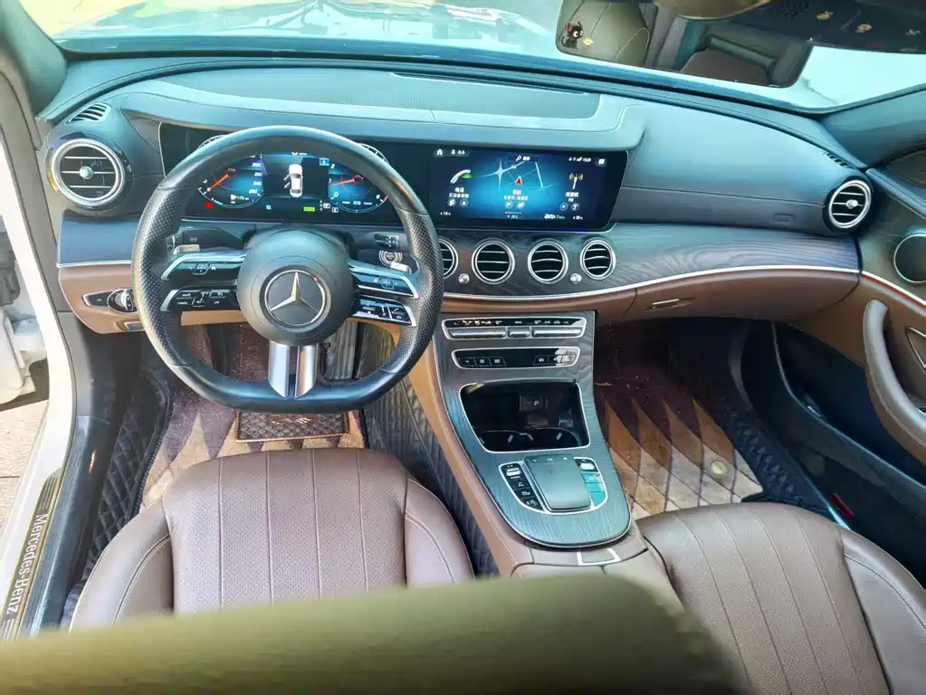 Mercedes-Benz E-Class (Import) — миниатюра 9