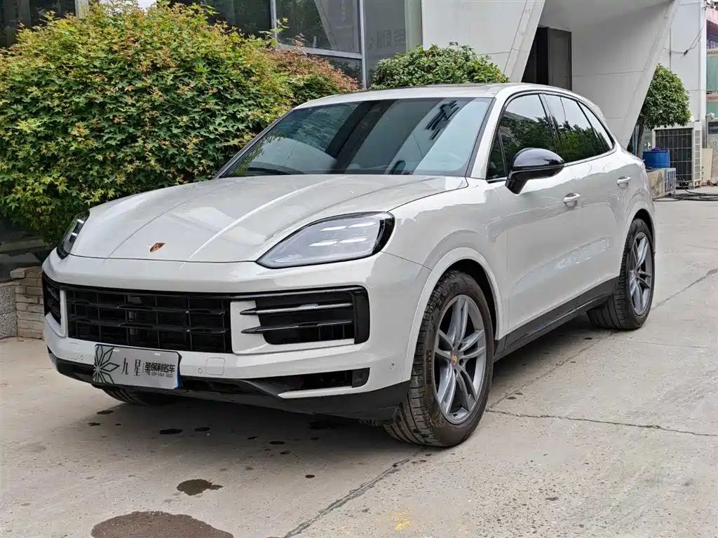 Porsche Cayenne 2025