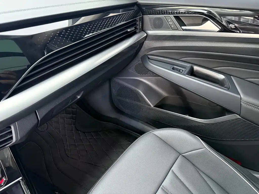Volkswagen Passat — миниатюра 10