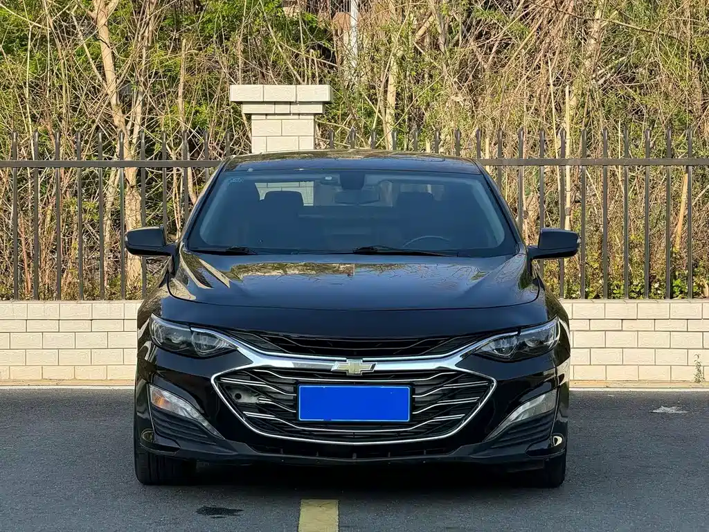 Купить Chevrolet Malibu XL