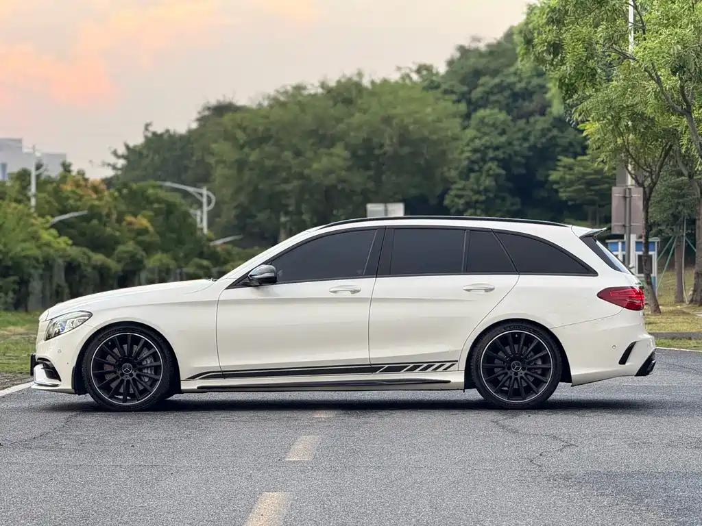 Mercedes-Benz C-Class AMG — миниатюра 17