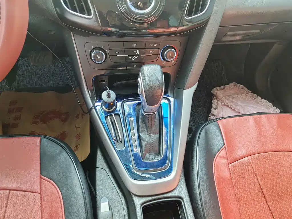 Ford Focus — миниатюра 12