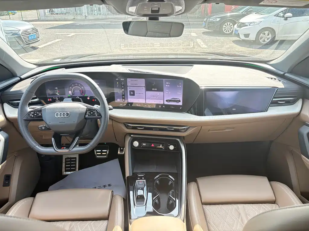 Audi Q5L — миниатюра 11