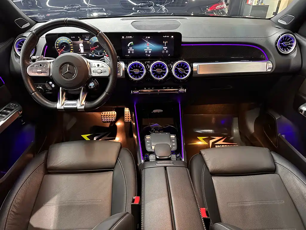 Mercedes-Benz GLB AMG AMG GLB 35 4MATIC, фото 11