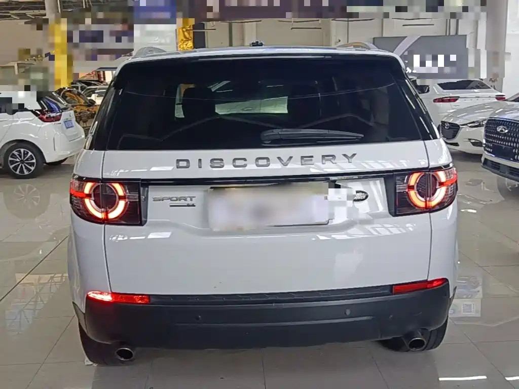 Land Rover Discovery Sport — миниатюра 6