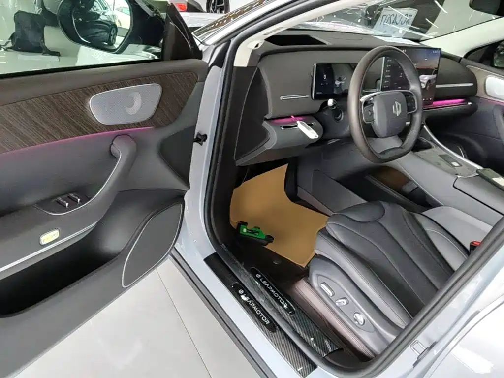 Leapmotor Leapmotor C11 — миниатюра 16