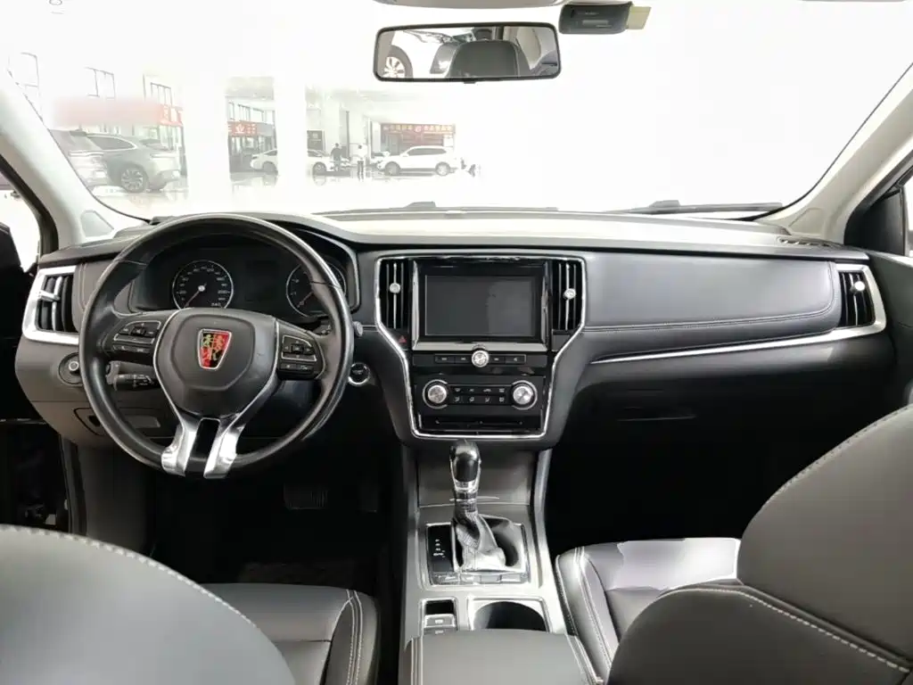 Roewe i6 Classic — миниатюра 10