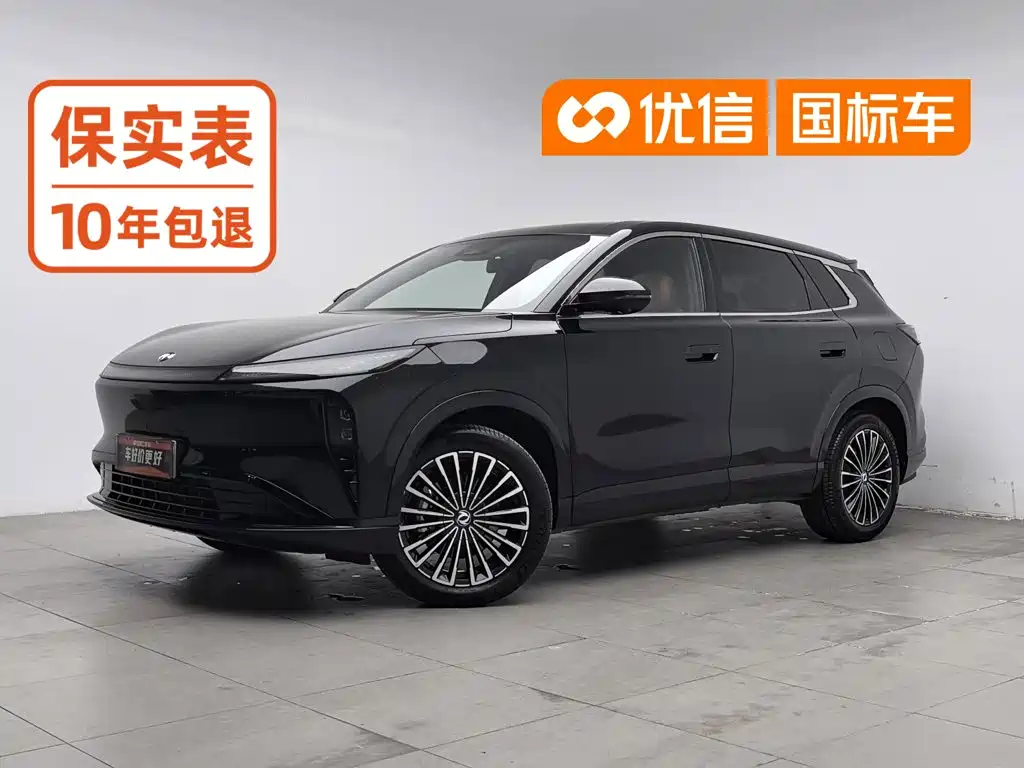 Dongfeng L8