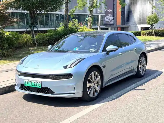 2021 Zeekr 001