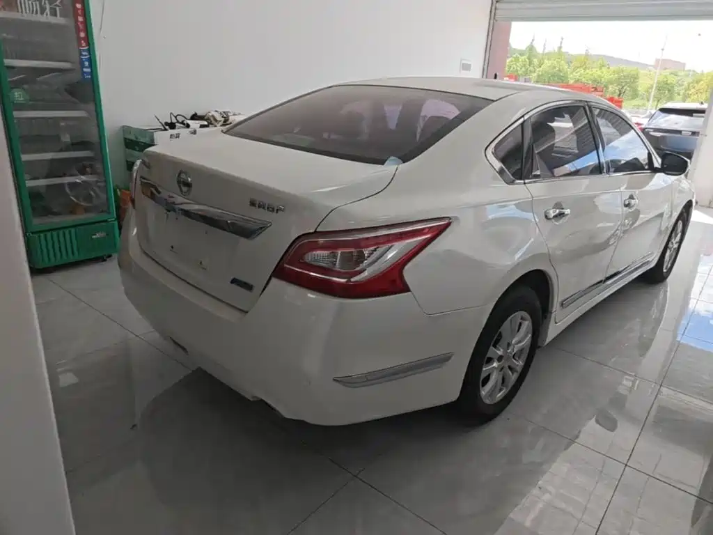 Nissan Teana — миниатюра 7