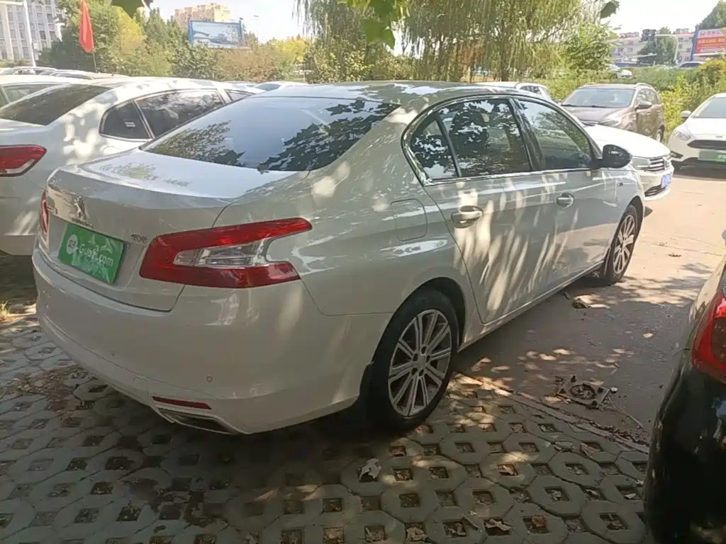 Peugeot 408 — миниатюра 7