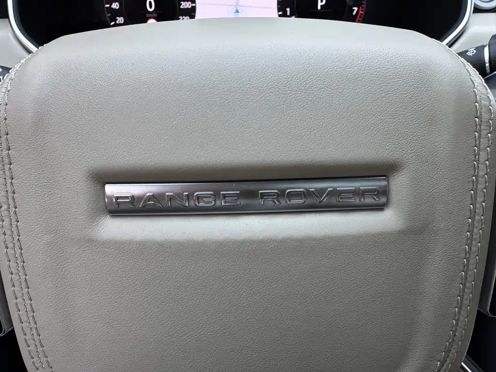Land Rover Range Rover — миниатюра 23