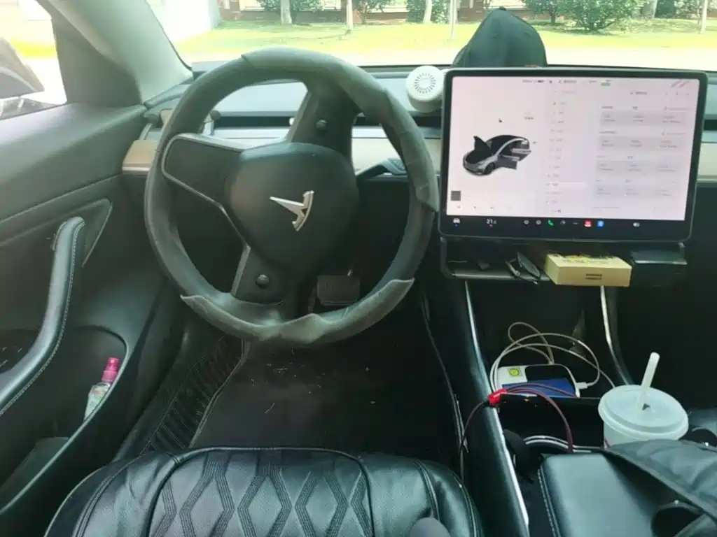 Tesla Model 3 — миниатюра 15