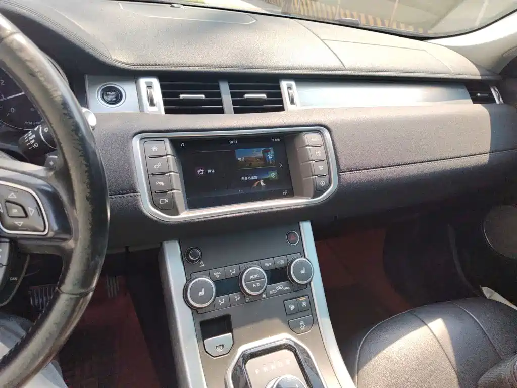 Land Rover Evoque — миниатюра 9