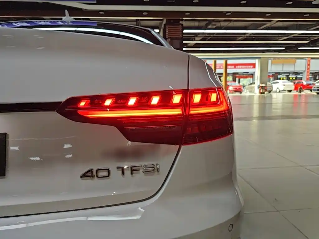 Audi A4L — миниатюра 8