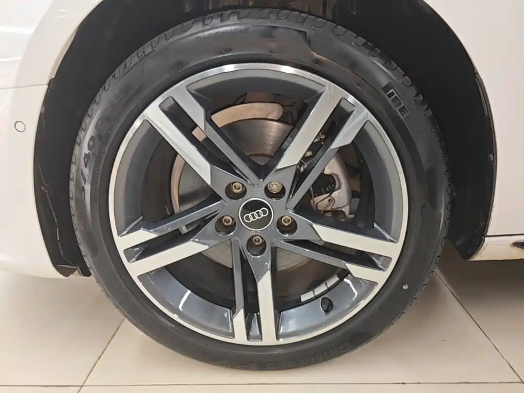 Audi A4L — миниатюра 23