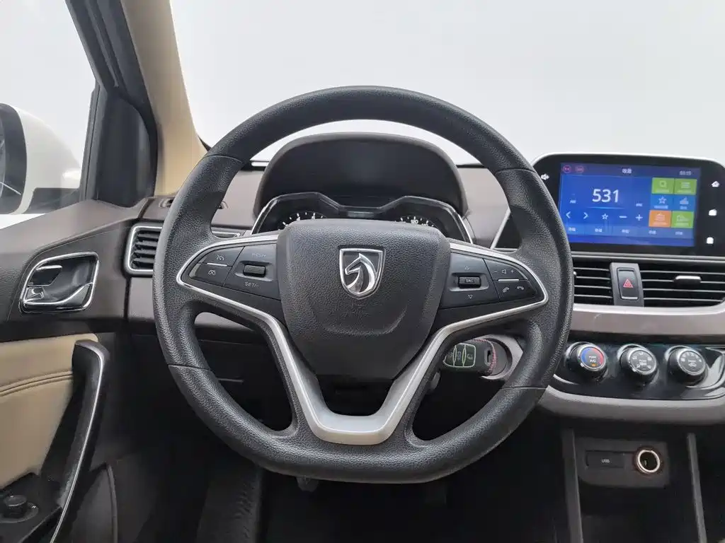Baojun 310W — миниатюра 11