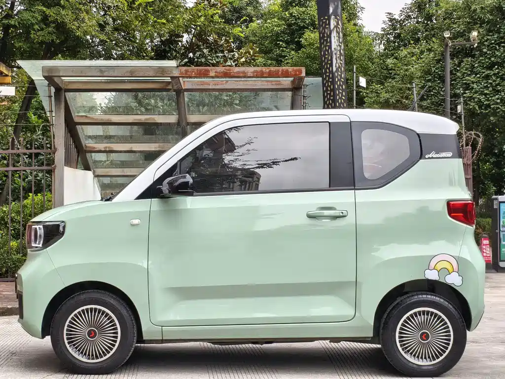 Wuling MINIEV — миниатюра 5