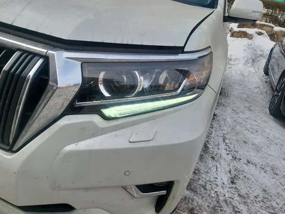 Toyota Prado — миниатюра 5