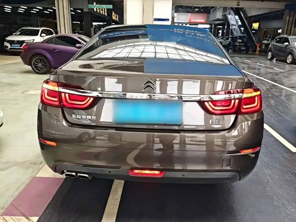 Citroen C6 — миниатюра 6