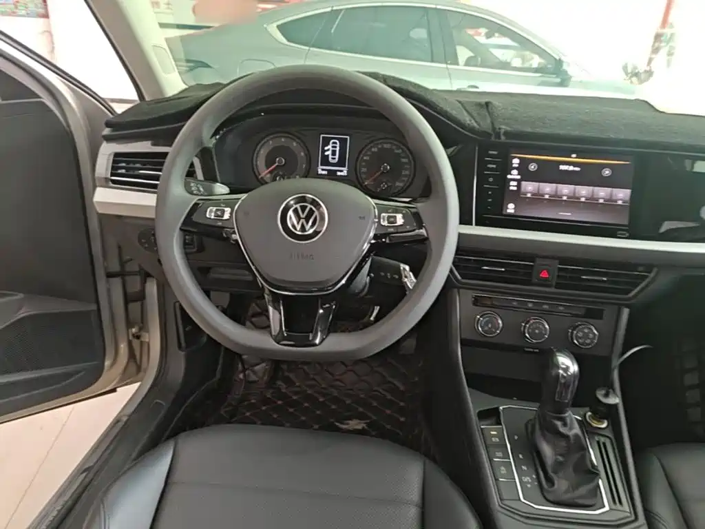 Volkswagen Lavida — миниатюра 11