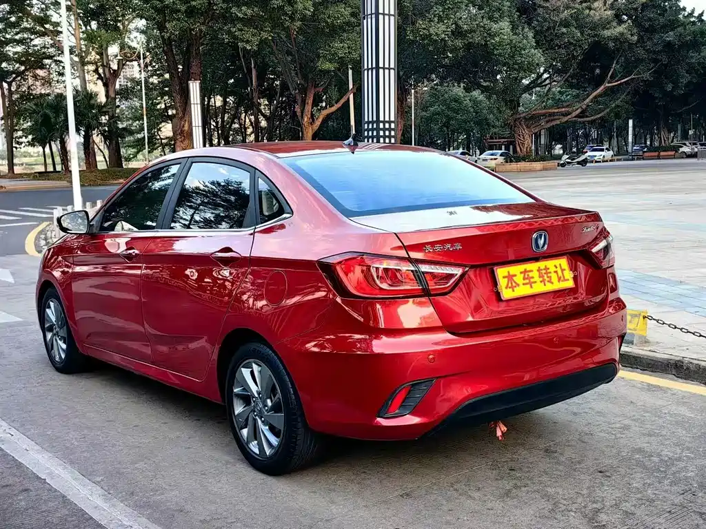 Changan Eado DT — миниатюра 8