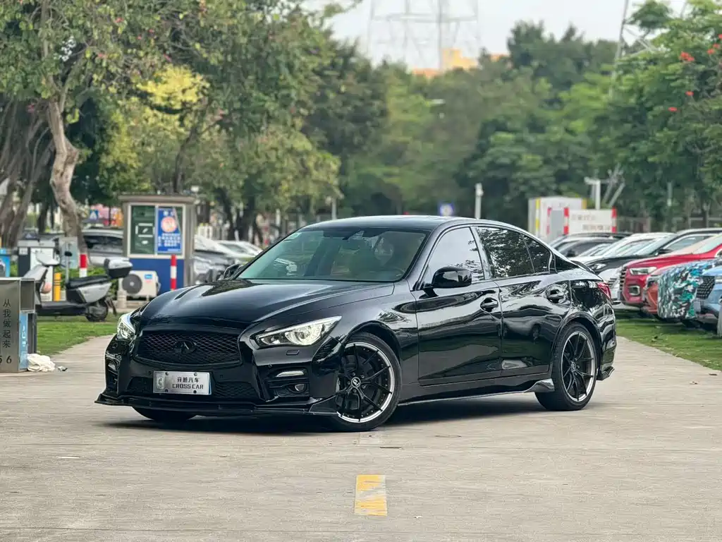 Infiniti Q50 2016