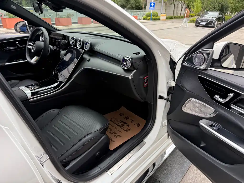 Mercedes-Benz C-Class — миниатюра 44