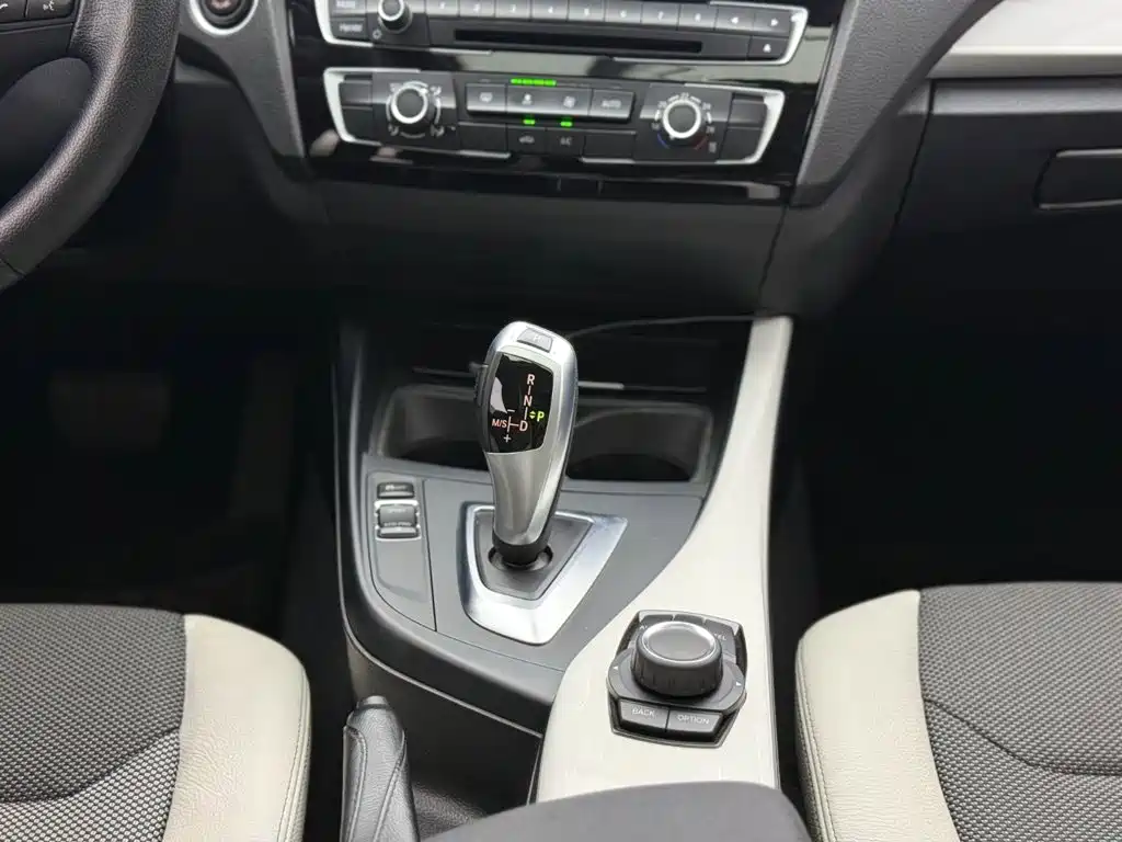BMW 1 Series (Import) — миниатюра 17