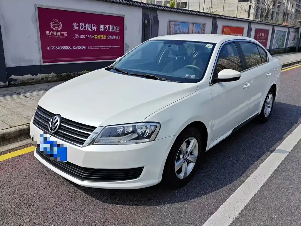 Volkswagen Lavida 2013