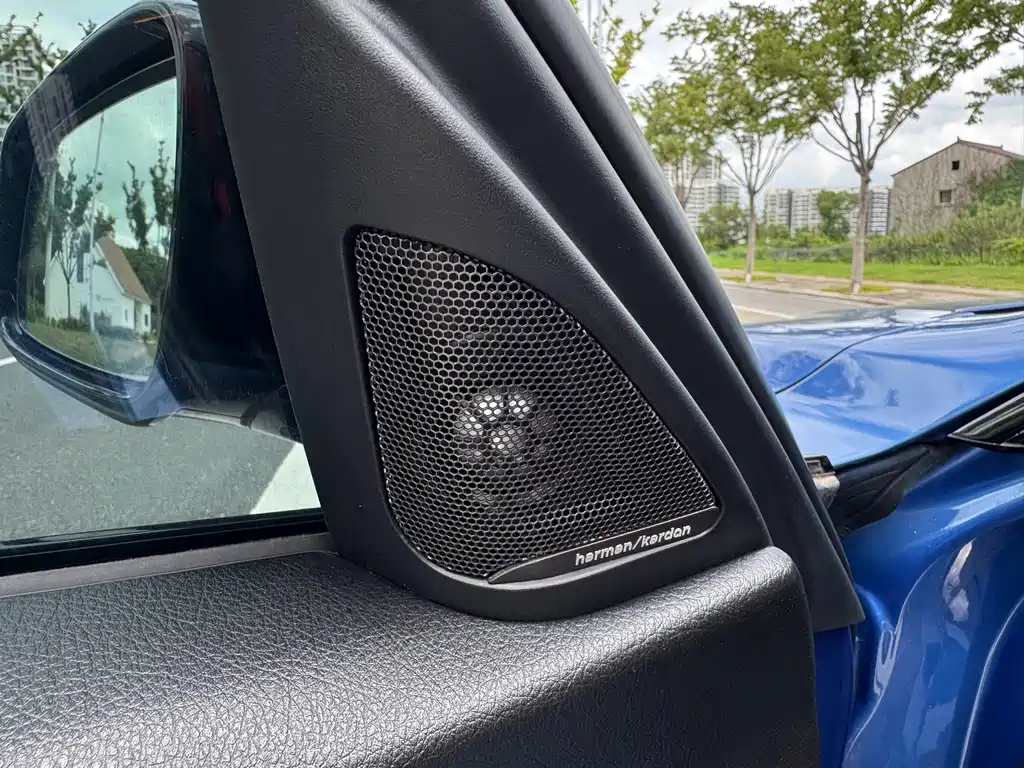 BMW 3 Series — миниатюра 11