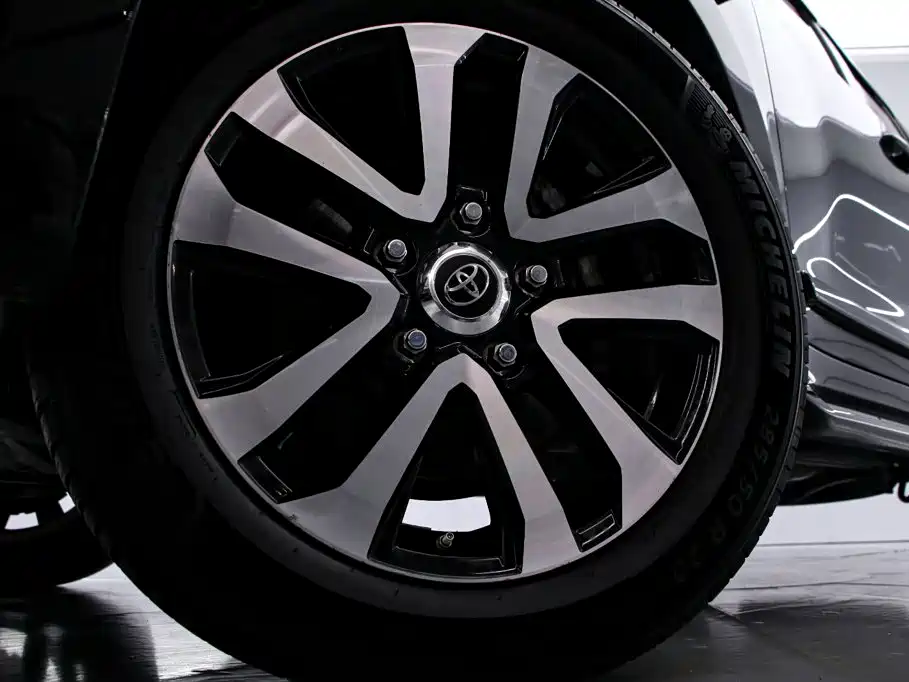 Toyota Land Cruiser — миниатюра 19