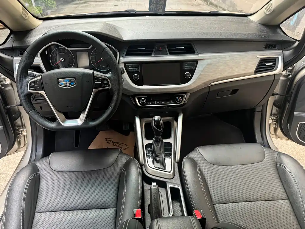 Geely Vision X3 — миниатюра 9