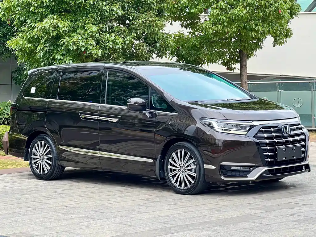Honda Elysion — миниатюра 3
