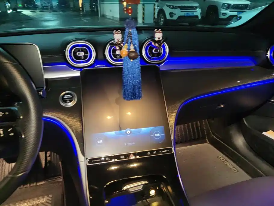 Mercedes-Benz C-Class — миниатюра 13