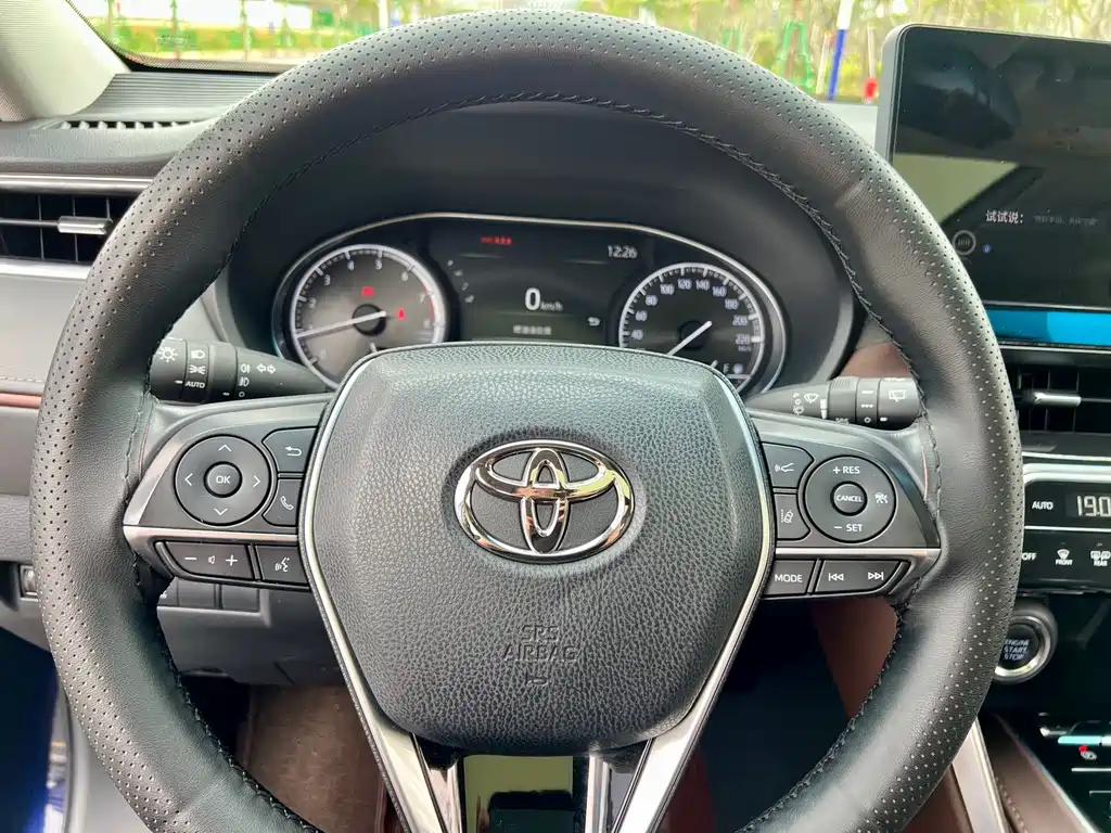 TOYOTA LING FANG HARRIER