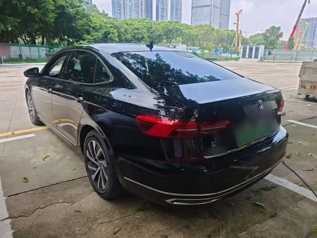 Volkswagen 帕萨特插电混动 — миниатюра 5